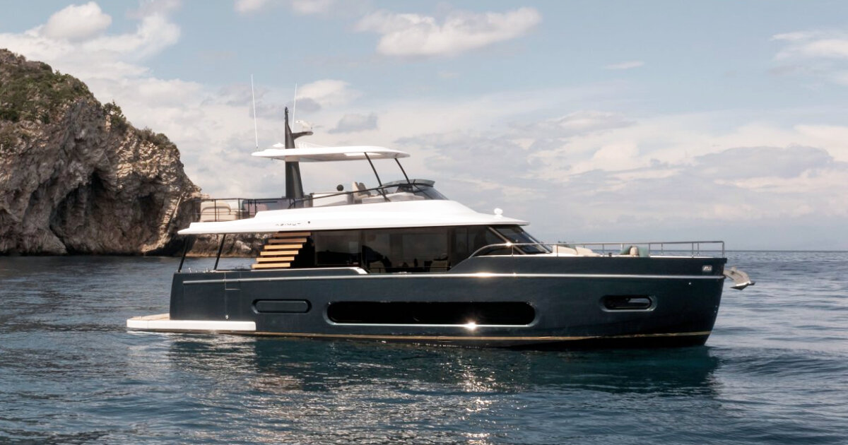 azimut-debuts-yachts-with-multipurpose-stern-&-foldable-platform-at-cannes-yachting-festival azimut-debuts-yachts-with-multipurpose-stern-&-foldable-platform-at-cannes-yachting-festival